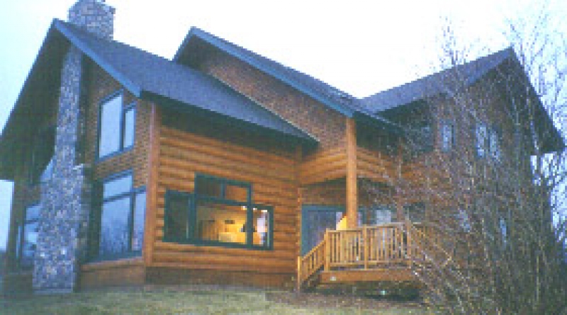 Lake Superior Log Home Retreat